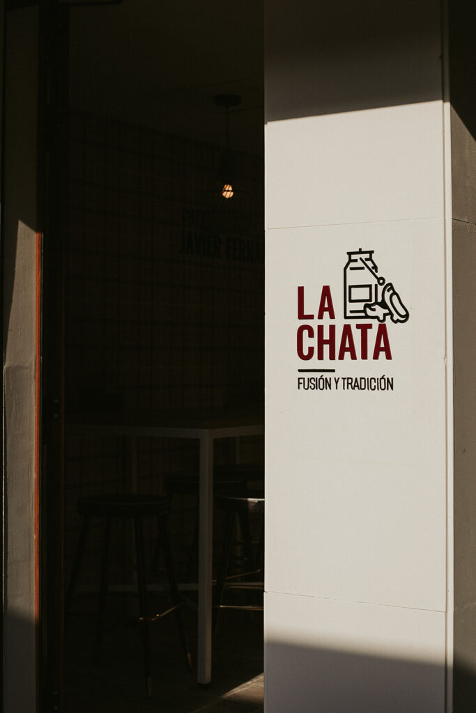 Restaurante La Chata logo entrada